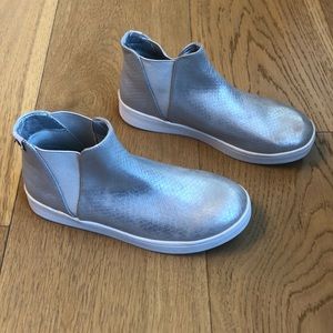 Coconuts by Matisse Lil Lure Chelsea boot